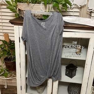 MAURICES brand 24/7size small gray V-neck top scrunched in the bottom